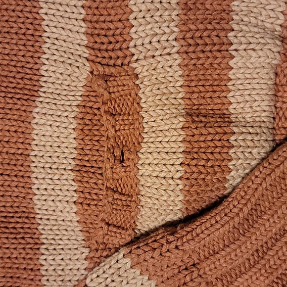 Vintage Burberry Knit Cardigan - Made in Italy - Picture 2 of 7